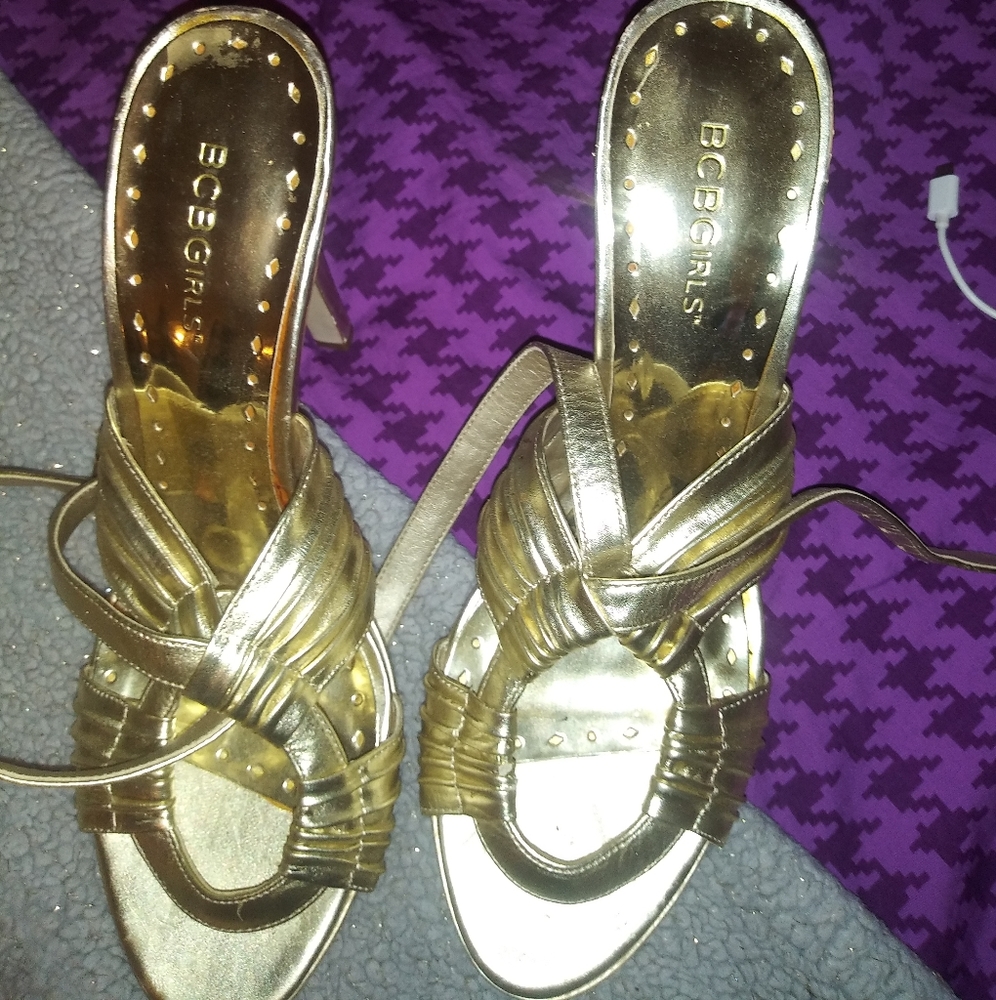 BCBG Girls Gold Heels Size9